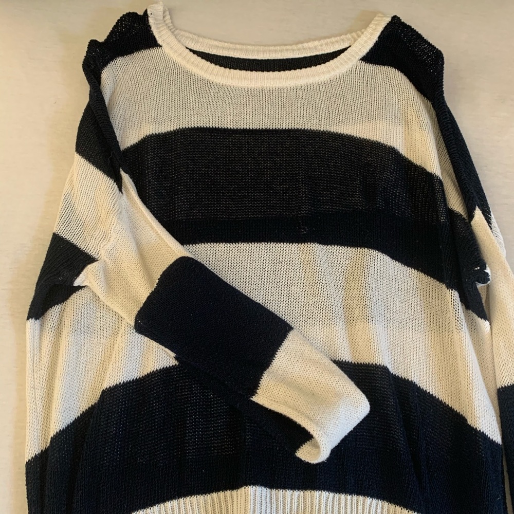 Brandy Melville long sleeve